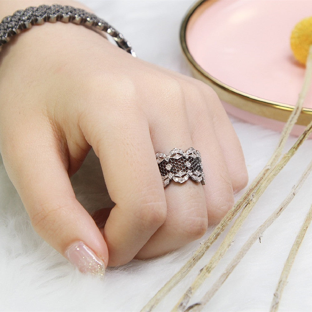 Anillo de Hoja de Ginkgo Chapado en Oro para Mujer